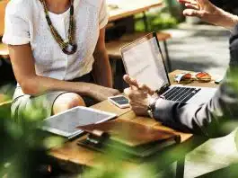 Comment choisir le bon courtier en solutions patrimoniales