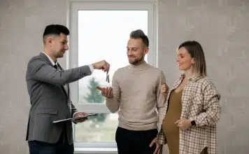 Comment devenir un agent immobilier salarié ?